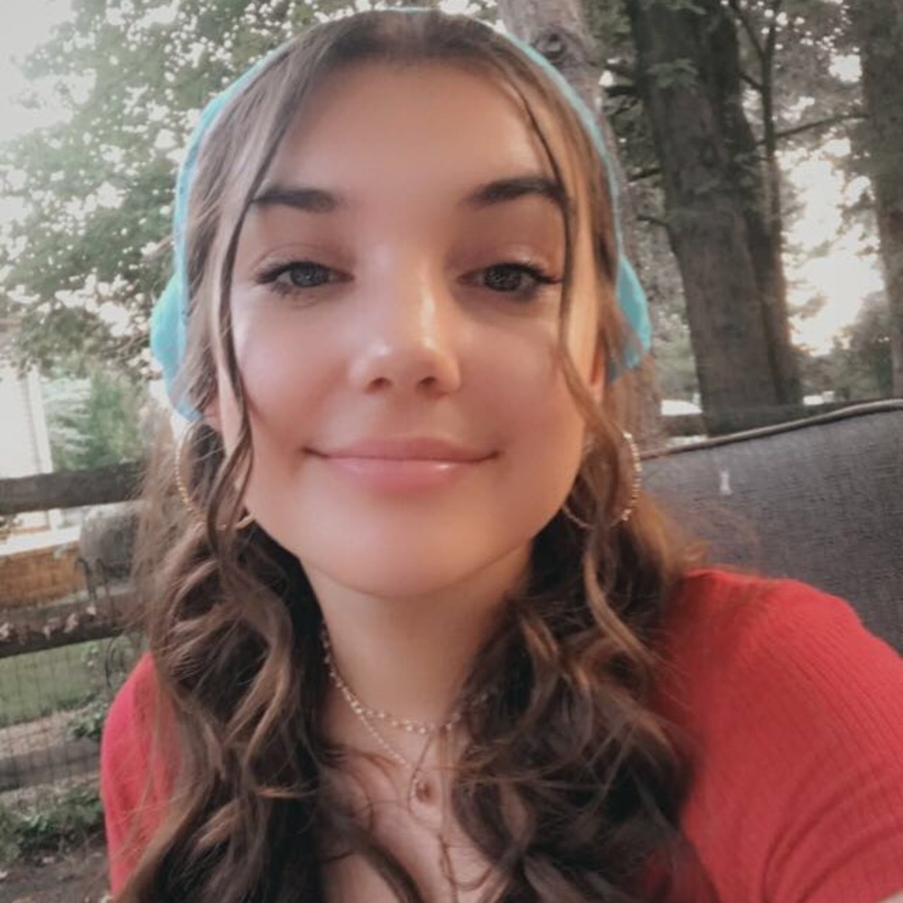 Meet your Posher, Liv